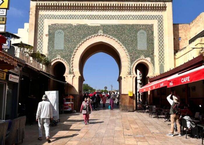Bleu gate